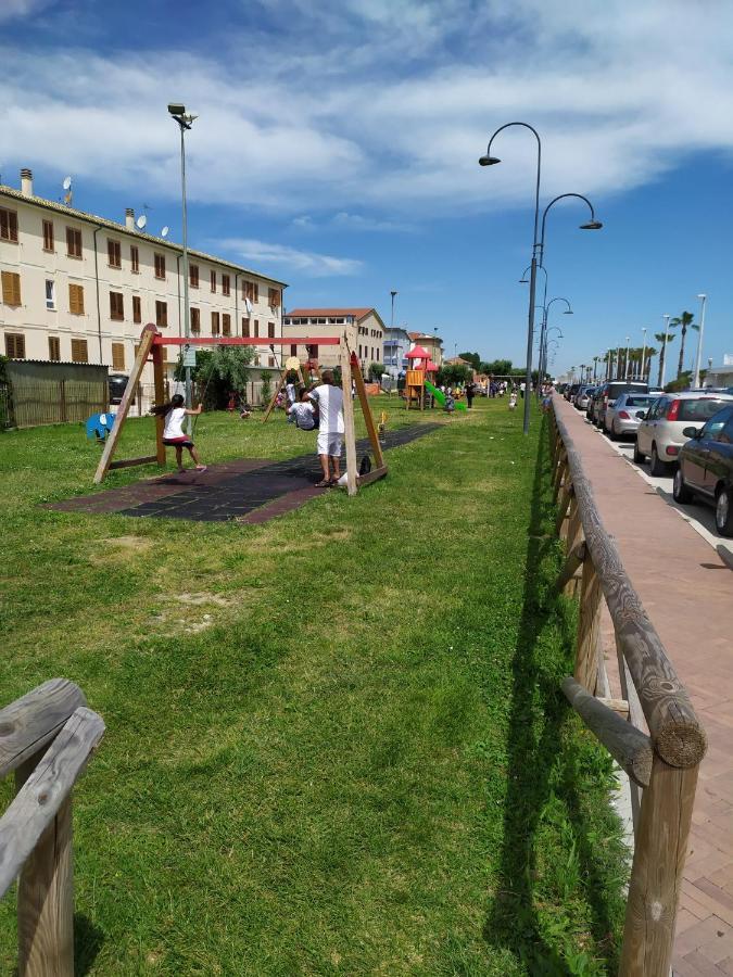 Apartament Ad Un Passo Dal Mare Porto SantʼElpidio Zewnętrze zdjęcie